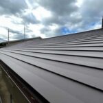 瓦屋根の家、軽い瓦に葺き替える?それともカバー工法?