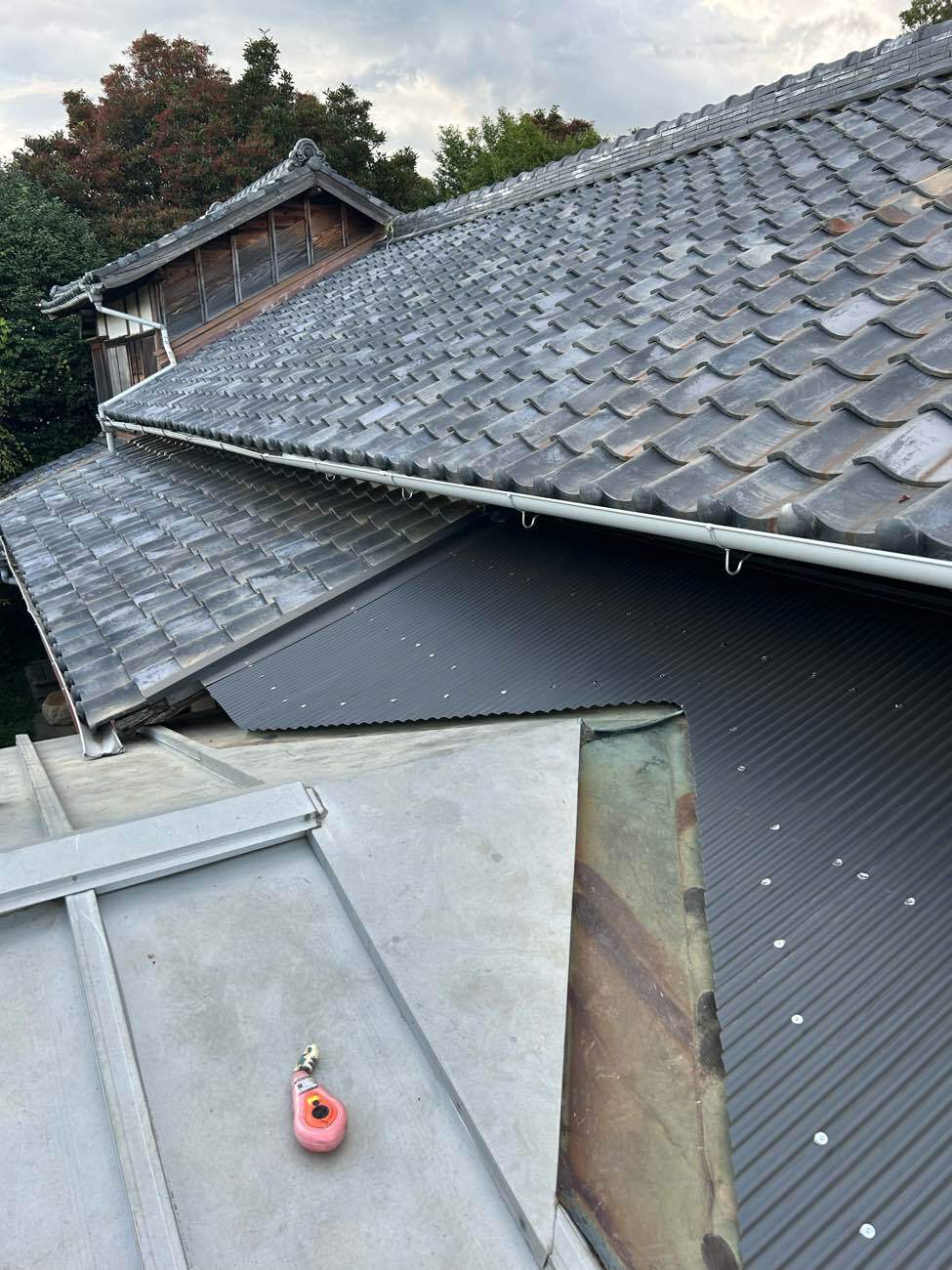 【豊川市】瓦屋根の雨漏り修理工事 【豊川市】瓦屋根の雨漏り修理工事