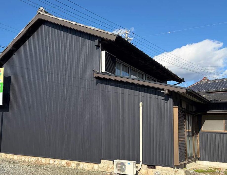 【新城市】劣化したトタン外壁張り替え工事