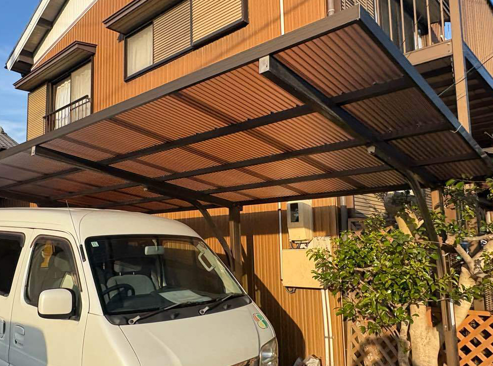 【新城市】老朽化により破損してしまったカーポート屋根の張り替えリフォーム