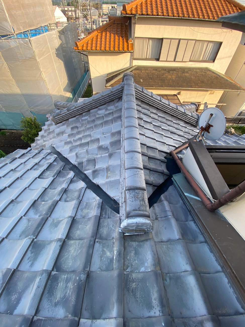 新城市|瓦屋根の谷樋入れ替えリフォーム