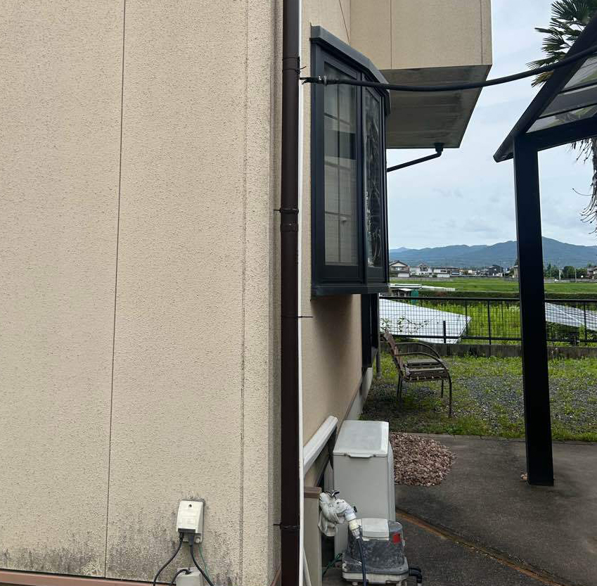 新城市｜雨樋の傷んだ部分をリフォーム